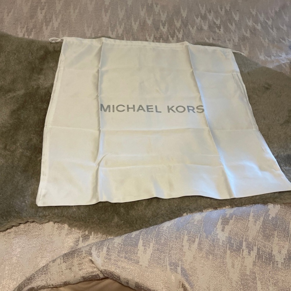 Michael Kors White Storage Bag